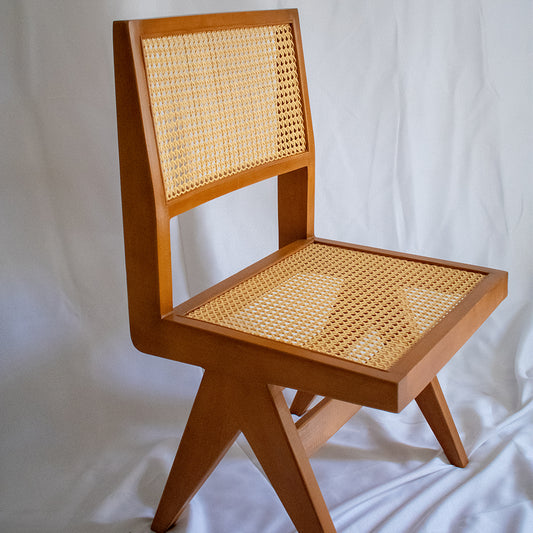 Armless V Chair