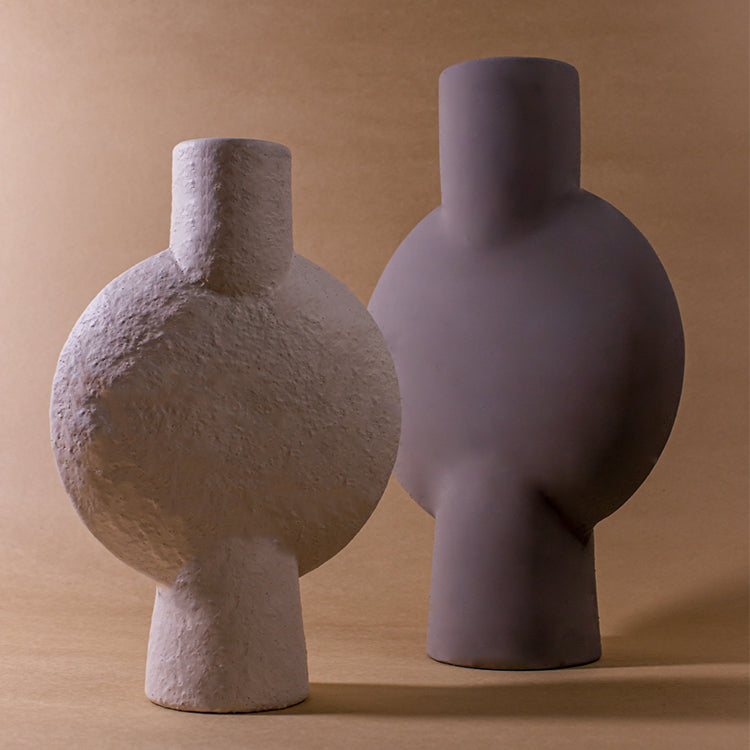 Mond Vase