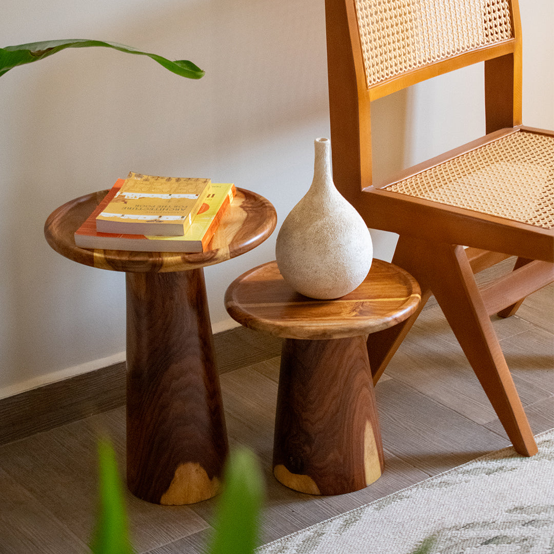Kemitt Nesting Tables (Set of 2)