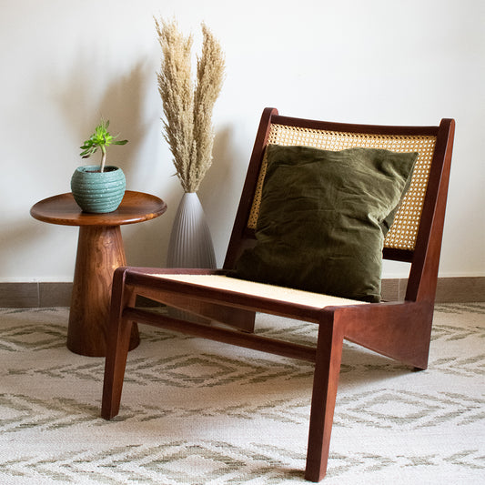 Kangaroo Chair + Side Table Set